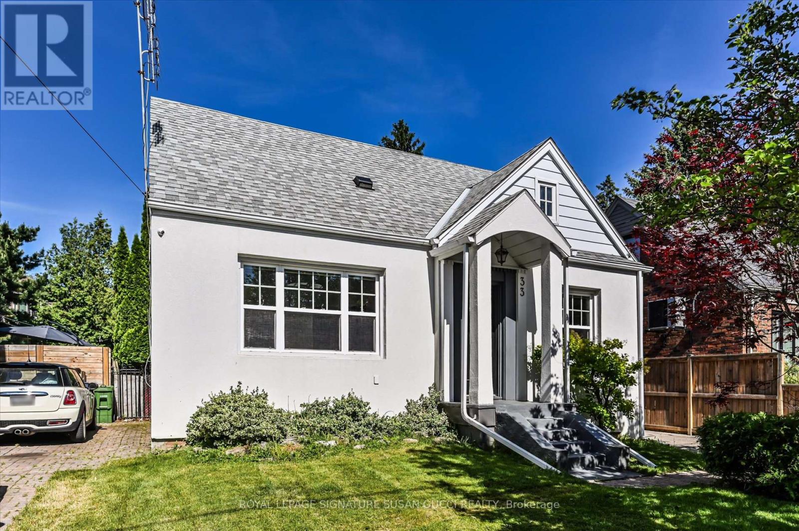 Detached at 33 PLAXTON DRIVE, Toronto (O'Connor-Parkview)