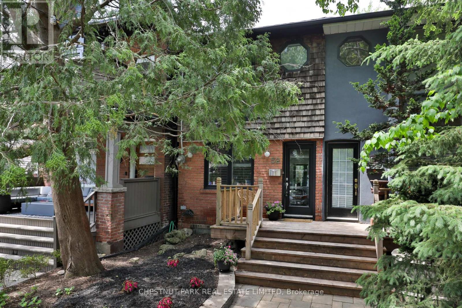 Semi-Detached/Link at 52 WEST AVENUE W, Toronto
