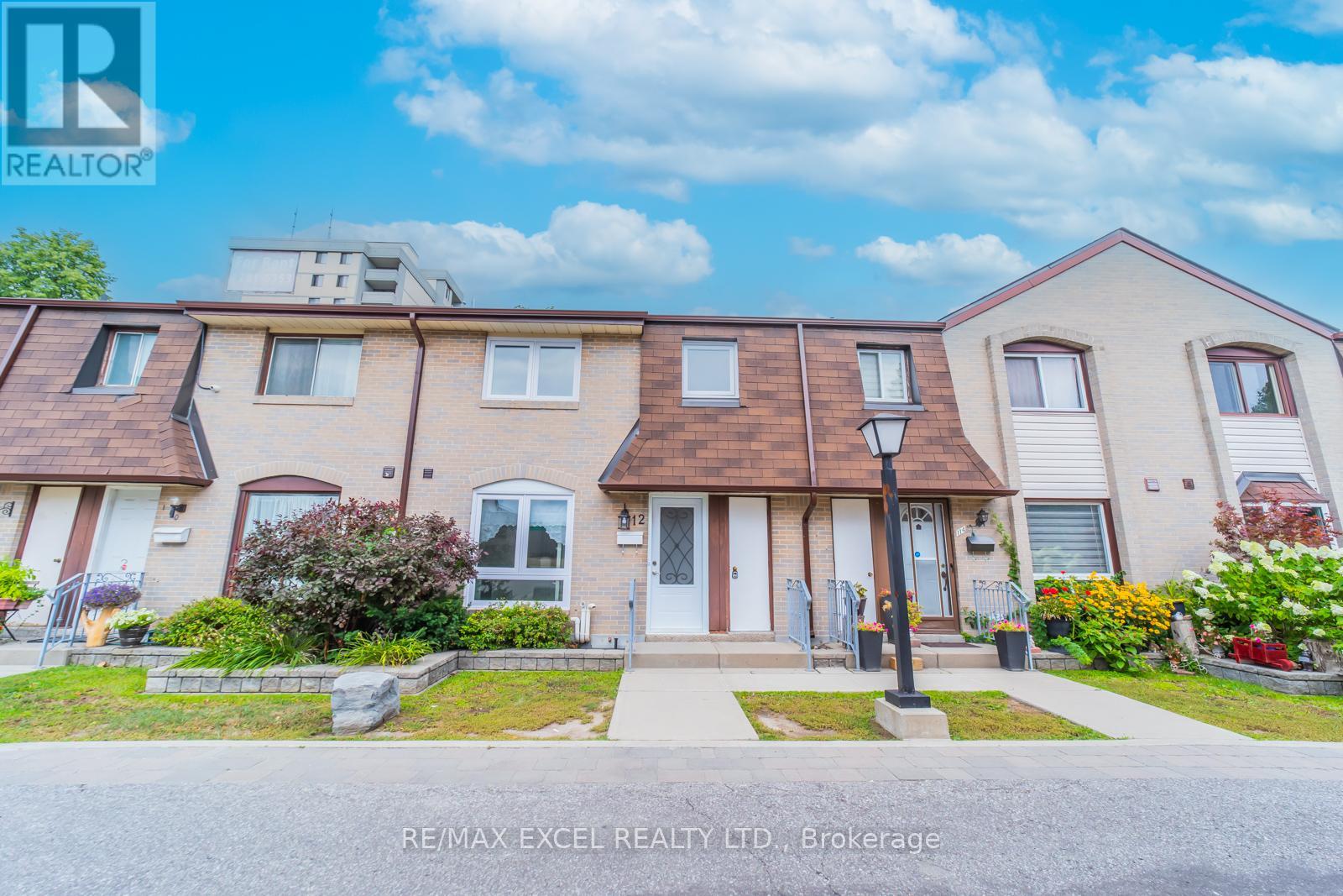 Townhouse at 112 - 21 LIVONIA PLACE, Toronto