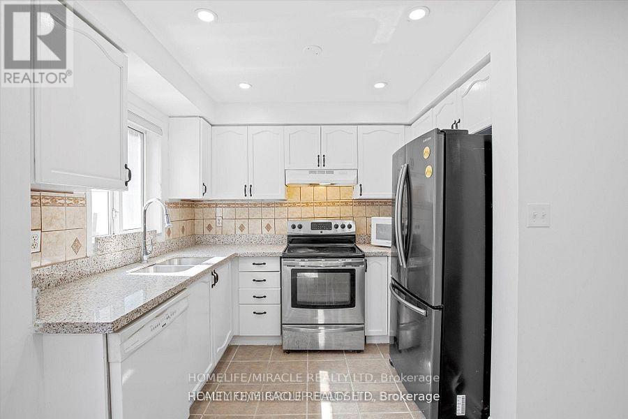 Townhouse at 42 - 435 MIDDLEFIELD ROAD, Toronto