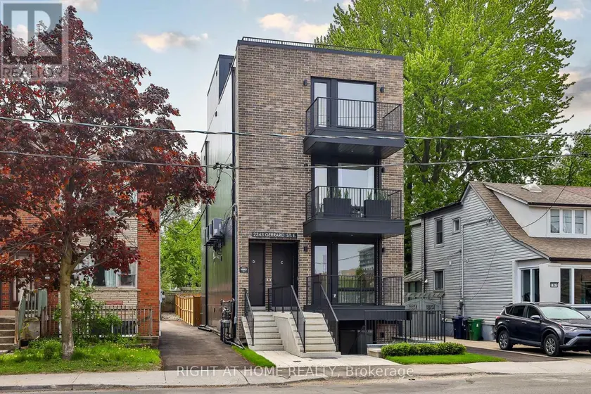 Apartment at CENTRE - 2343 GERRARD STREET E, Toronto (East End-Danforth)
