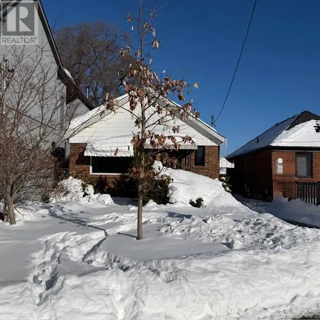 Detached at LOWER - 293 GLEBEMOUNT AVENUE, Toronto (East York)