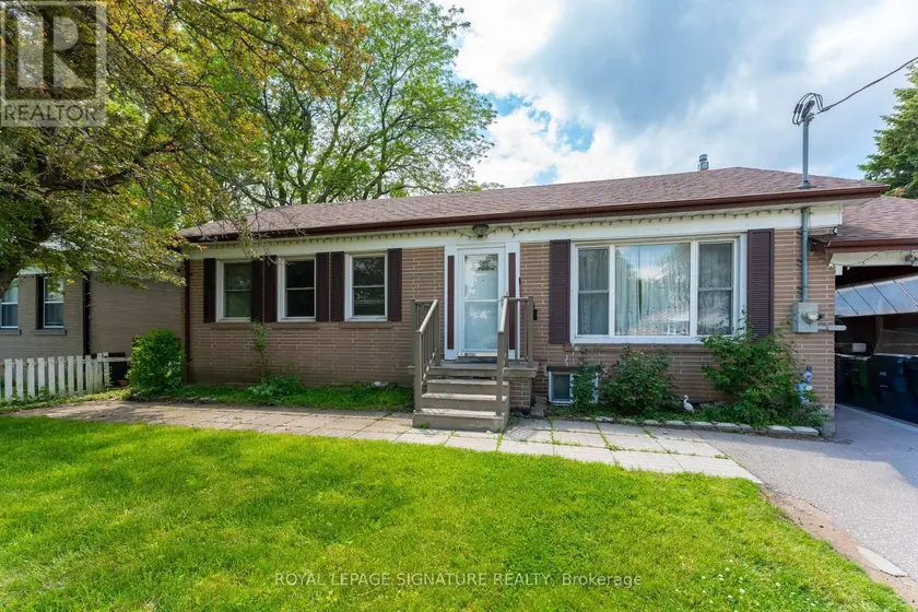 Detached at MAIN - 14 LAWNDALE ROAD, Toronto (Scarborough Village)