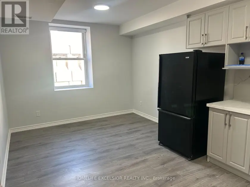 Detached at 3 Simcoe St S, Oshawa