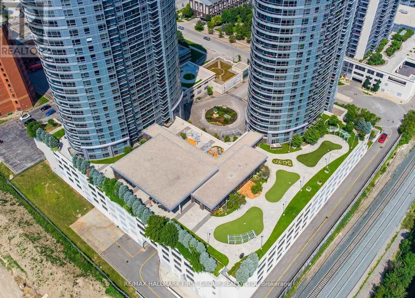 Apartment at 1409 - 125 VILLAGE GREEN SQUARE, Toronto