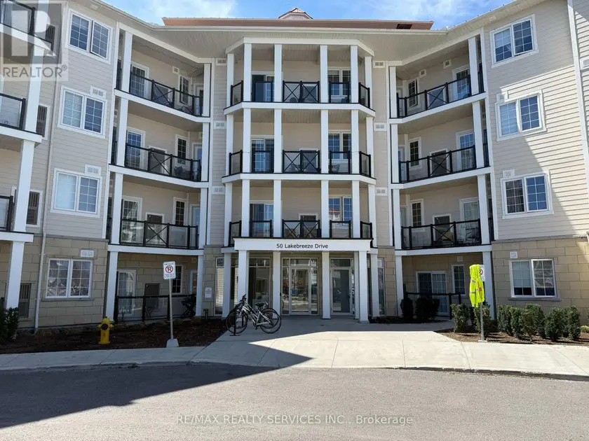 Apartment at 229 - 50 LAKEBREEZE DRIVE, Clarington