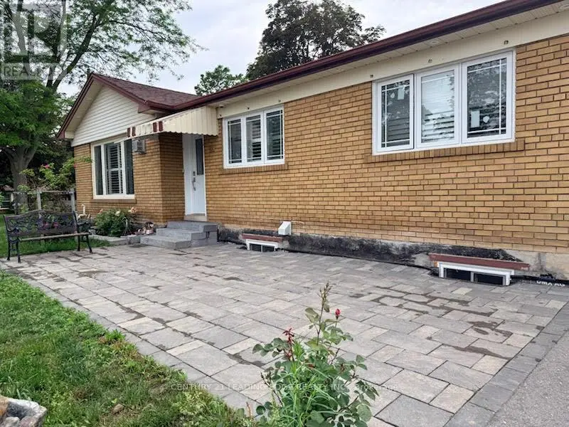 Detached at 600 DUNLOP STREET E, Whitby