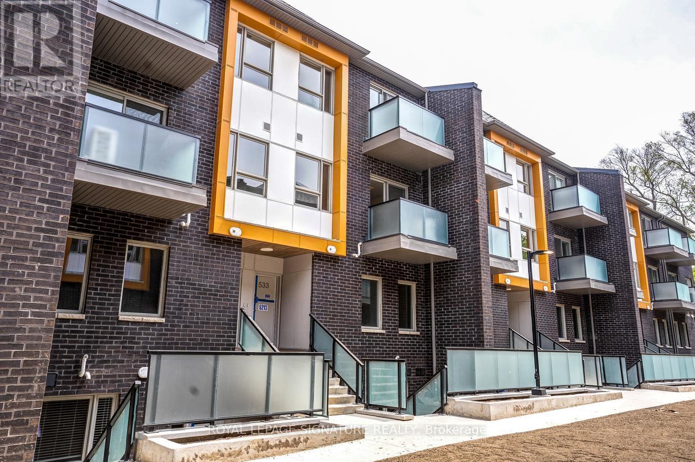 Townhouse at 337 - 2787 EGLINTON AVENUE E, Toronto