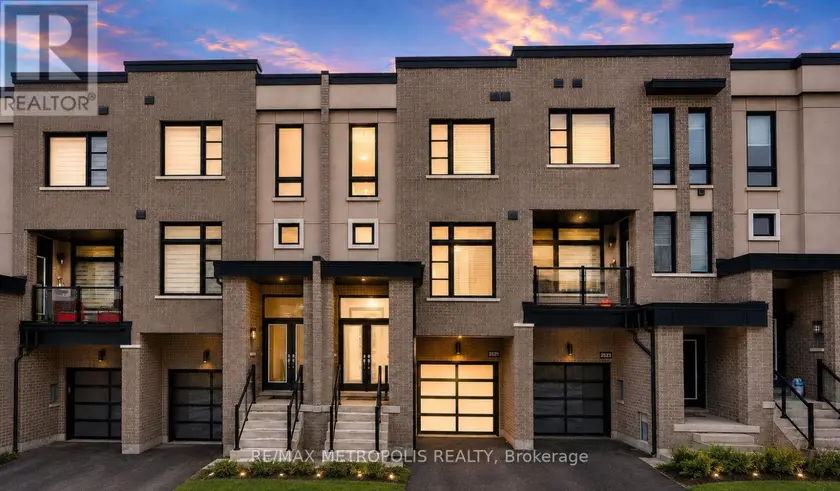 Townhouse at 2521 CASTLEGATE CROSSING, Pickering