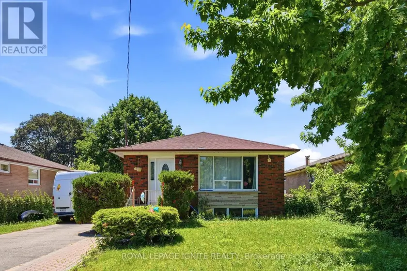 Detached at BSMT - 18 GLOAMING DRIVE, Toronto (West Hill)