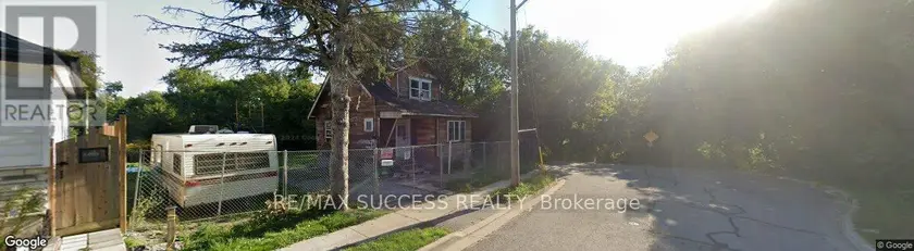 Detached at 85 HALL STREET, Oshawa