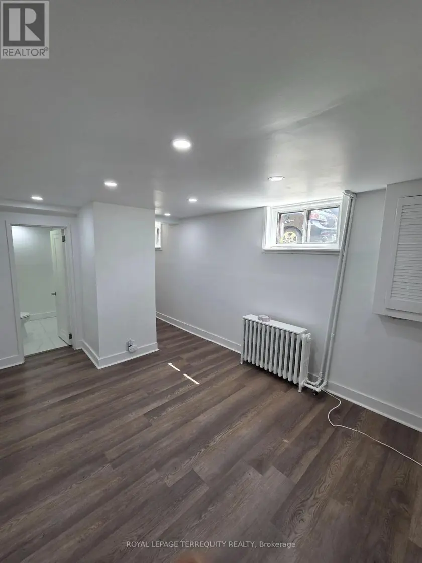 Detached at 214 CLONMORE DRIVE, Toronto (Birchcliffe-Cliffside)
