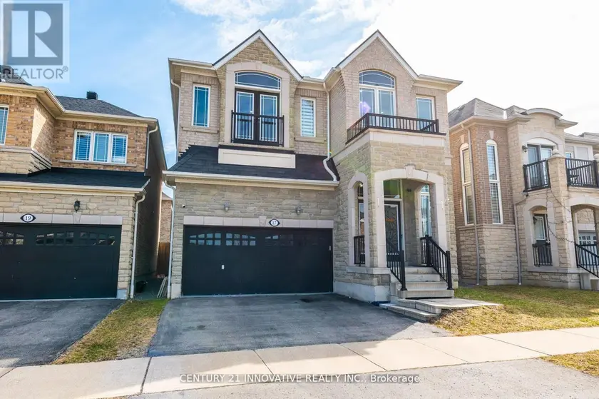 Detached at 17 ARFIELD AVENUE NE, Ajax
