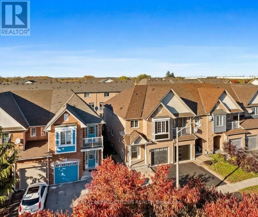 Townhouse at MAIN - 16 MARJORAM DRIVE, Ajax