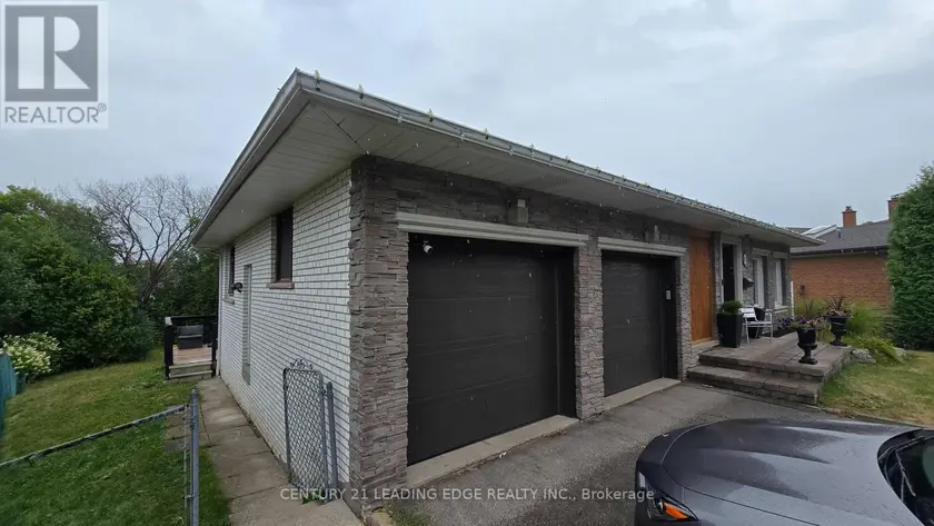 Detached at BSMT - 42 ARKONA DRIVE, Toronto (Tam O'Shanter-Sullivan)