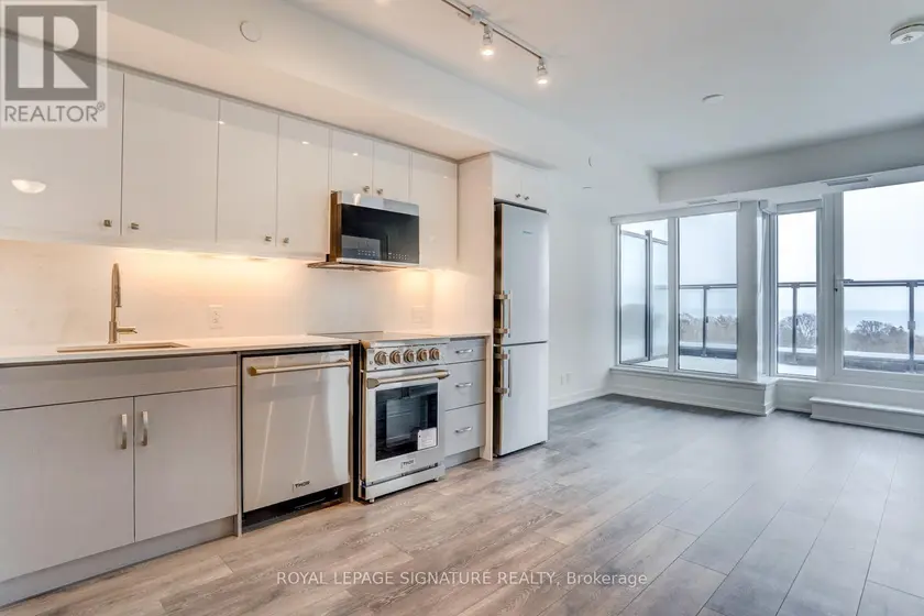 Apartment at 814 - 2 MANDERLEY DRIVE, Toronto