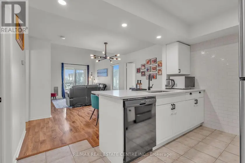 Townhouse at 3 - 51 PETRA WAY, Whitby