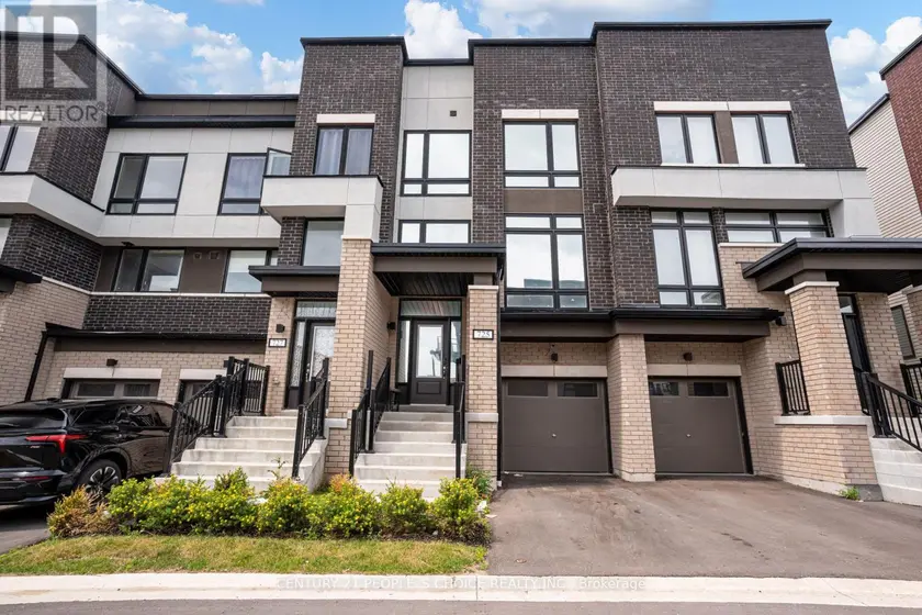 Townhouse at 725 HEATHROW PATH, Oshawa (Samac)