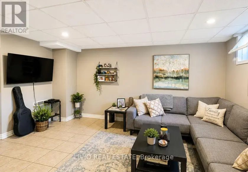 Detached at BSMT - 8 JANRAY DRIVE, Toronto