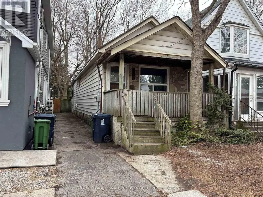 Detached at 215 GOWAN AVENUE, Toronto