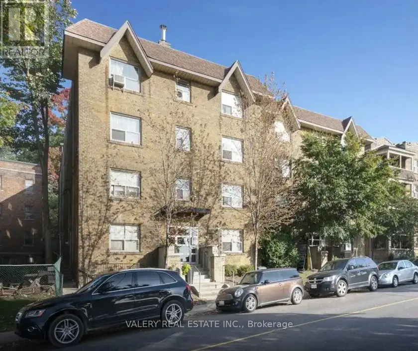 Apartment at 2455 Queen St E, Toronto