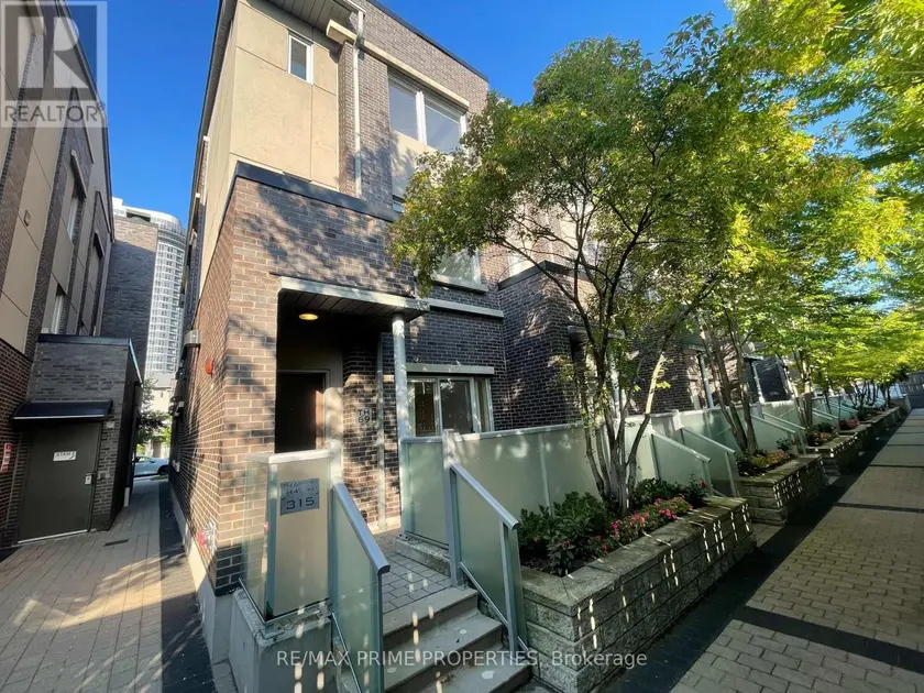 Townhouse at TH69 - 315 VILLAGE GREEN SQUARE, Toronto