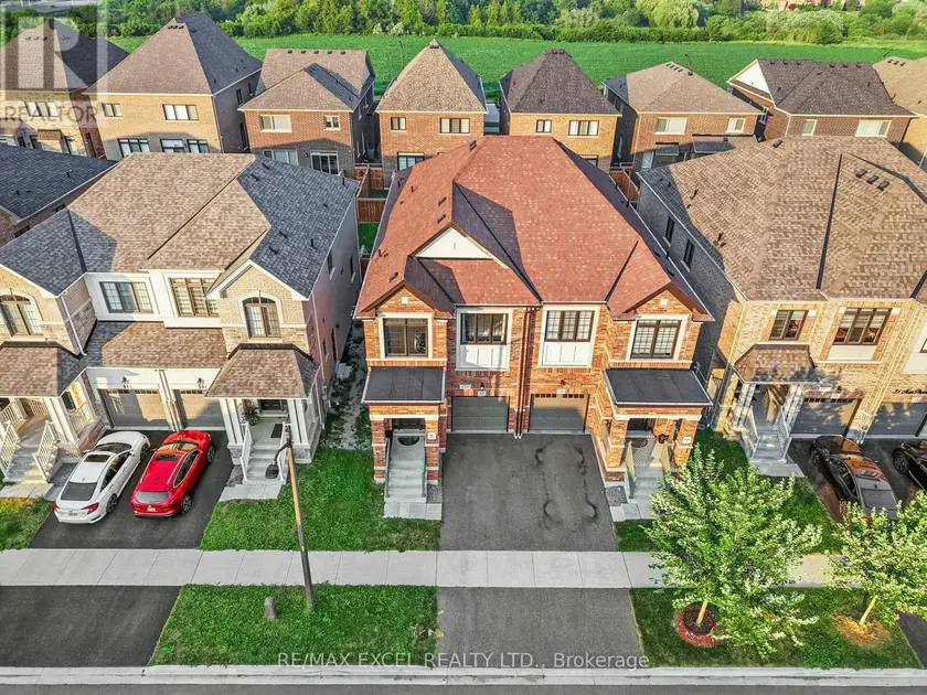 Semi-Detached/Link at 37 MACPHERSON STREET, Whitby