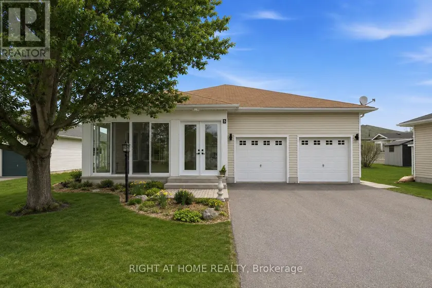 Detached at 5 PARK PLACE LANE, Clarington