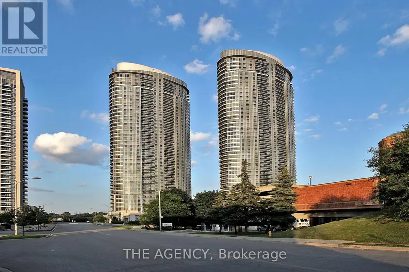Apartment at 1015 - 135 VILLAGE GREEN SQUARE, Toronto
