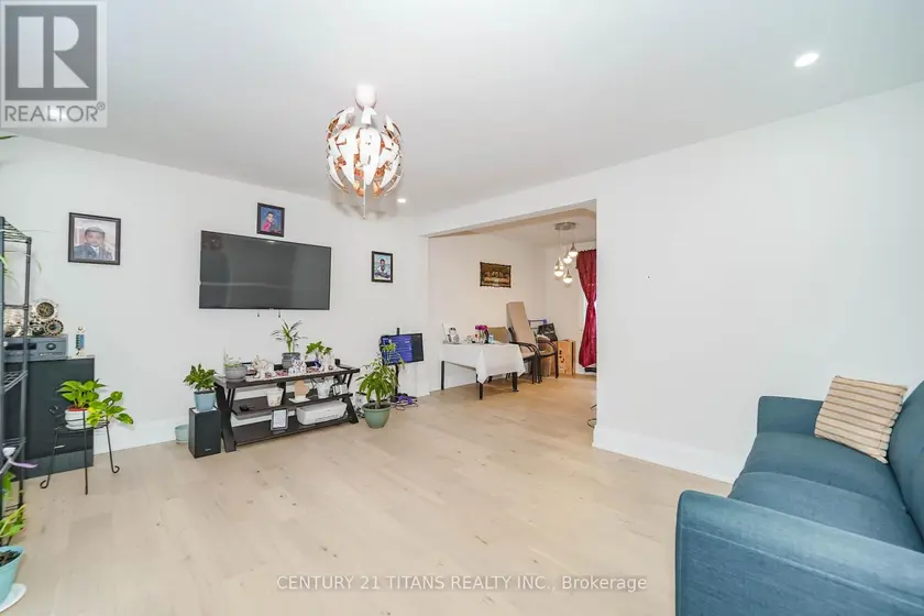 Semi-Detached/Link at 42 PIXLEY CRESCENT, Toronto