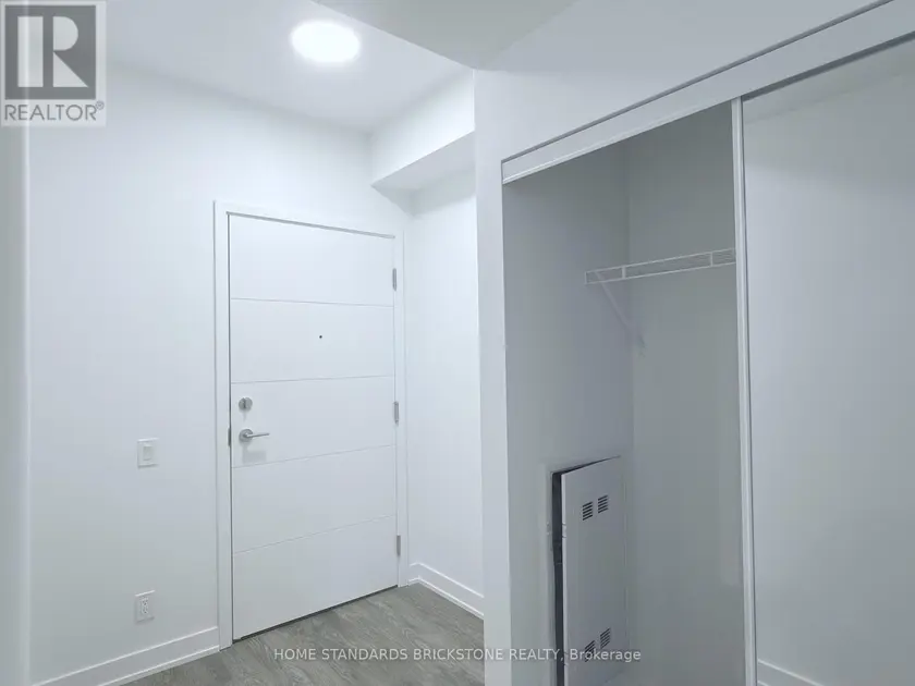 Apartment at 702 - 20 DEANS DRIVE, Toronto (Clairlea-Birchmount)