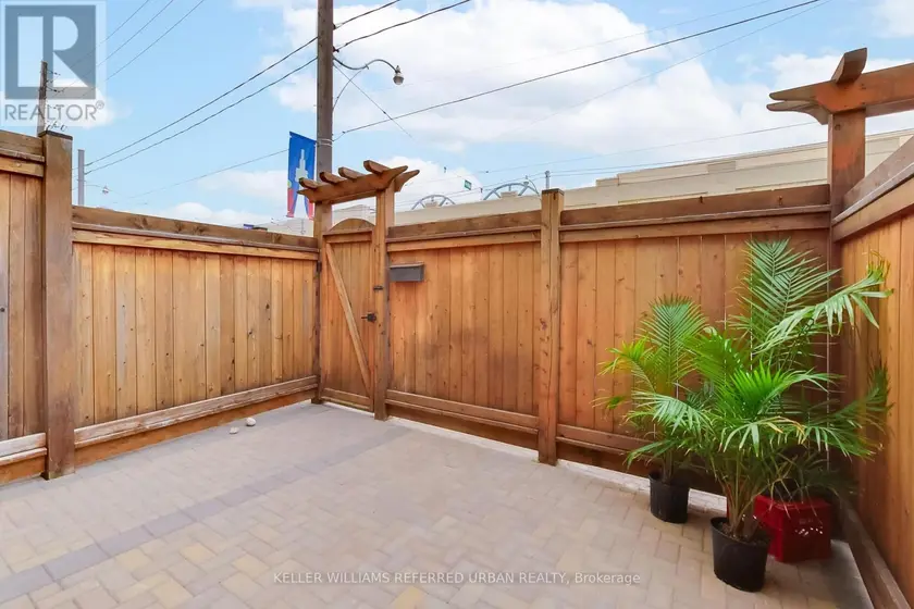 Townhouse at 22 - 1666 QUEEN STREET E, Toronto