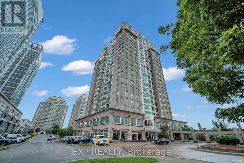 Apartment at 1016 - 8 LEE CENTRE DRIVE N, Toronto