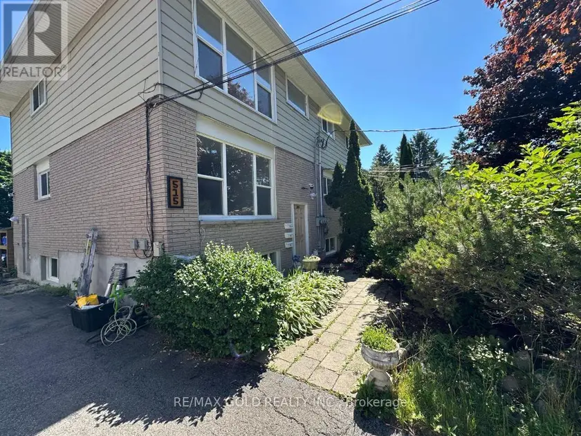 Multiplex at UNIT 2 ( MIDDLE ) - 515 STONE STREET, Oshawa