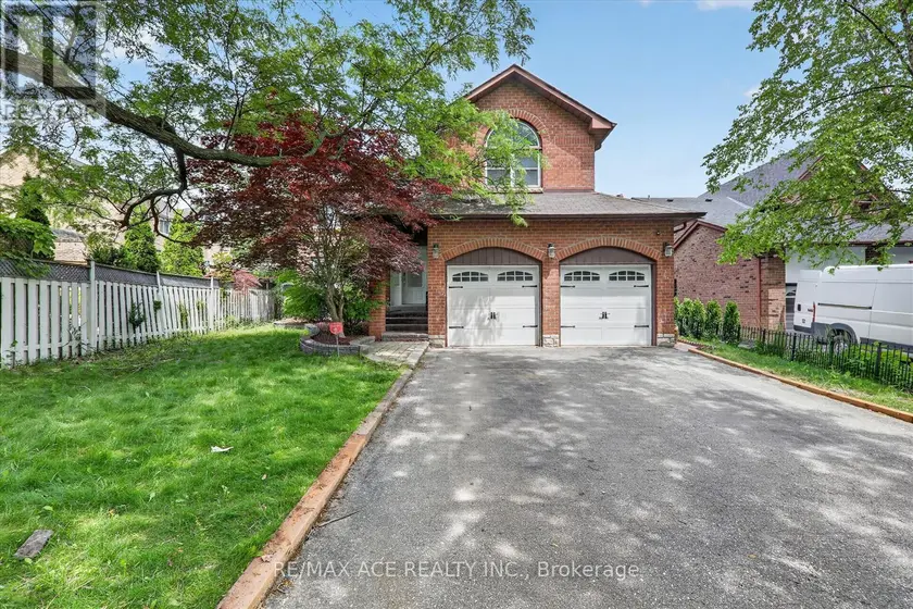 Detached at 4 BEAUMONT DRIVE, Ajax (Central West)