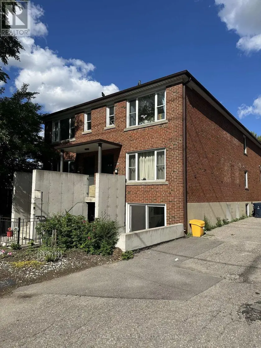 Semi-Detached/Link at 3 - 1089 BROADVIEW AVENUE, Toronto