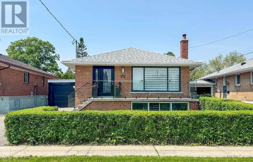 Detached at 70 WEXFORD BOULEVARD, Toronto