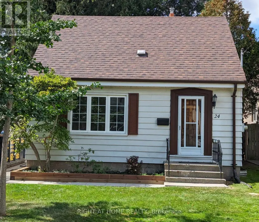 Detached at 24 HAREWOOD AVENUE, Toronto
