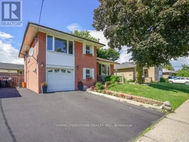 Detached at BSMT - 4 WONDERLAND DRIVE, Toronto (Morningside)