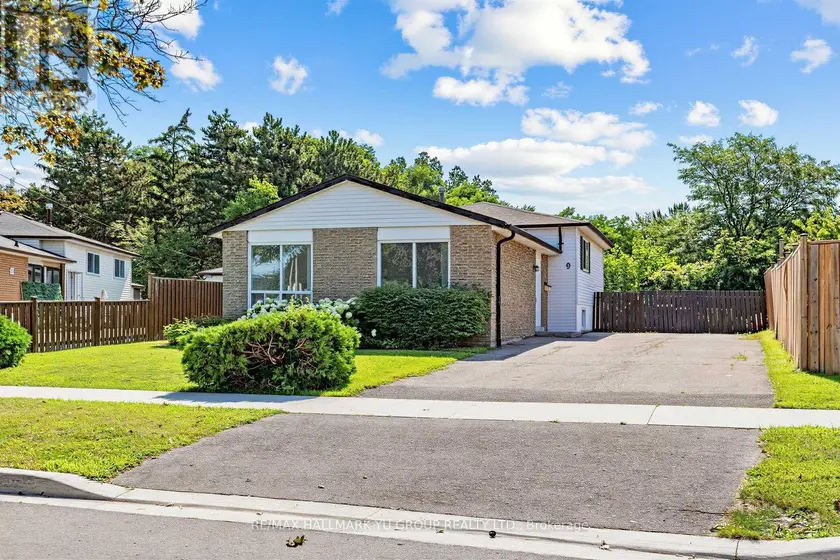 Detached at 9 FOREGATE AVENUE, Toronto (Malvern)