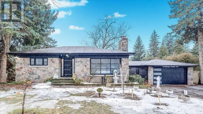 Detached at 5 WINDY RIDGE DRIVE, Toronto