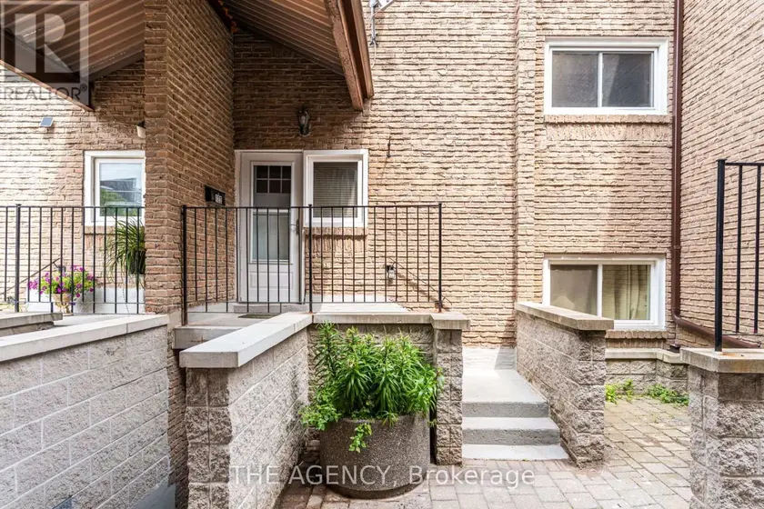 Townhouse at 122 - 50 SCARBOROUGH GOLF CLUB ROAD, Toronto