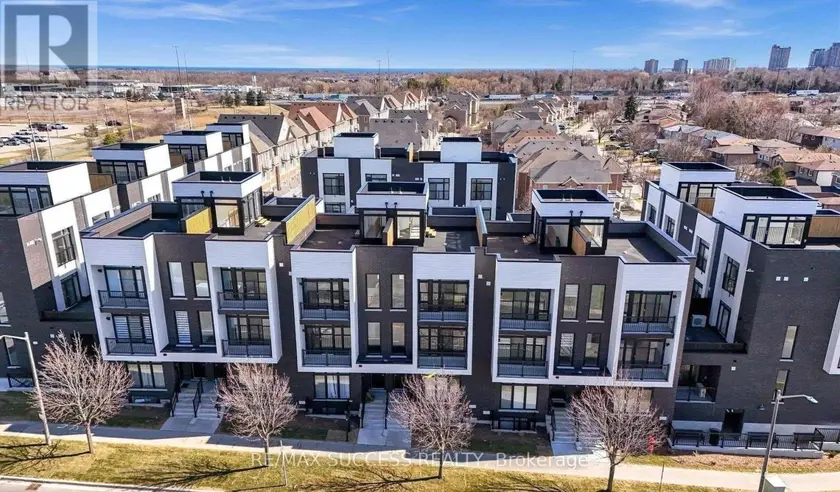Townhouse at 18 - 188 ANGUS DRIVE, Ajax