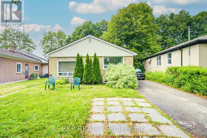 Detached at 176 SEDGEMOUNT DRIVE, Toronto