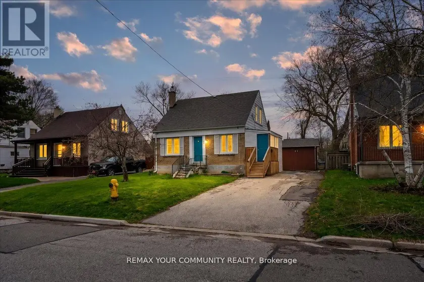 Detached at 31 ALLISTER AVENUE, Toronto