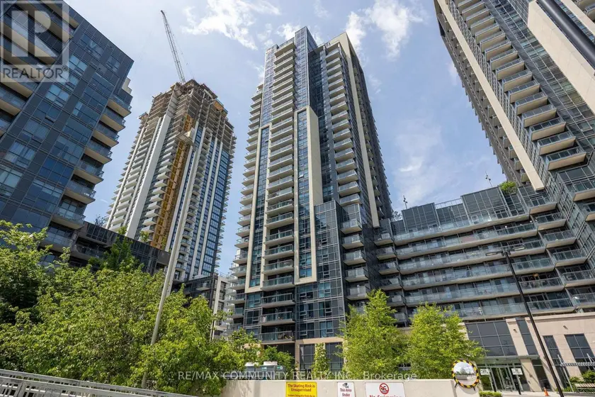 Apartment at 429 - 20 MEADOWGLEN PLACE, Toronto (Woburn)