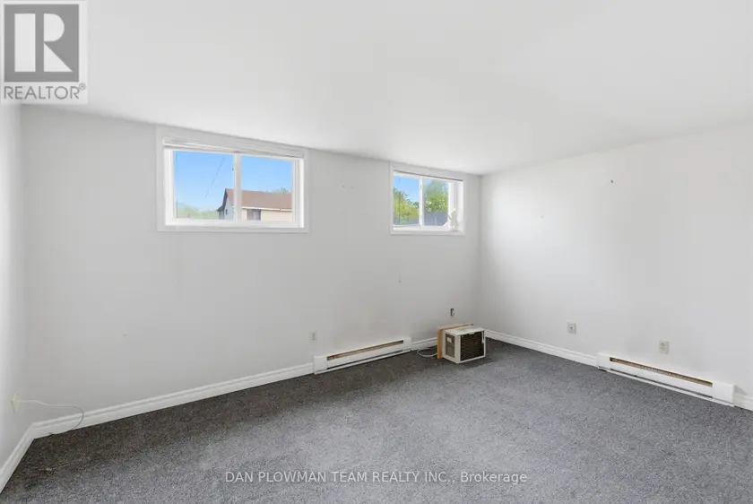 Detached at 3 - 176 NASSAU STREET, Oshawa