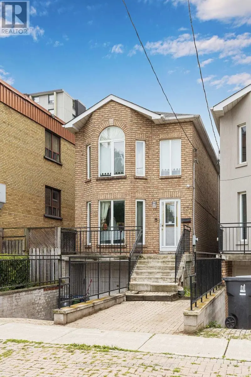 Detached at 33 TORRENS AVENUE, Toronto (Broadview North)