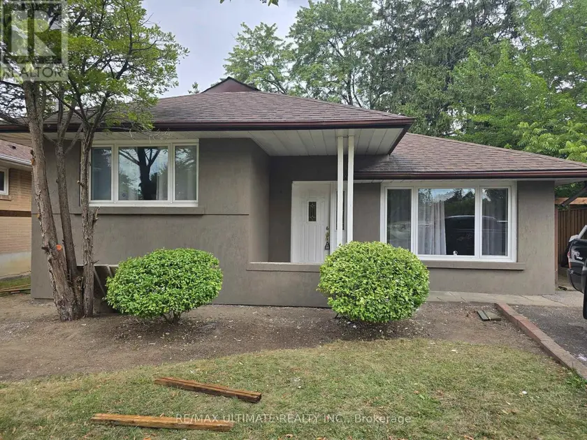 Detached at 50 CHARLEMONT CRESCENT, Toronto