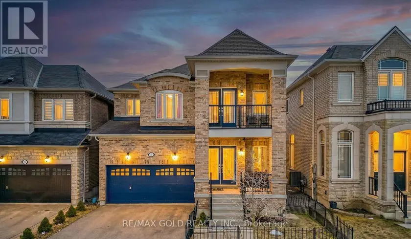 Detached at 7 BELLOTTI CRESCENT, Ajax